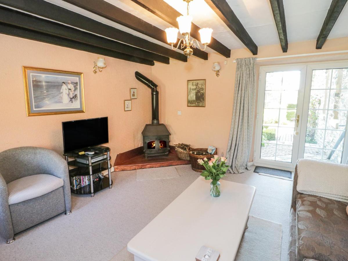 Aber Clwyd Manor Villa Derwen Exteriör bild