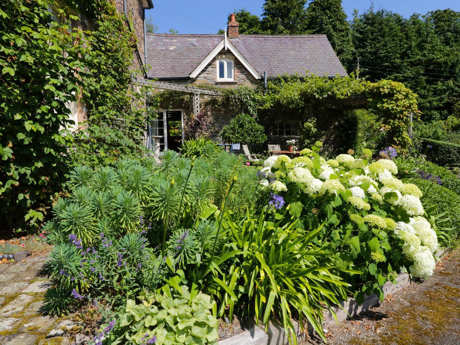 Aber Clwyd Manor Villa Derwen Exteriör bild