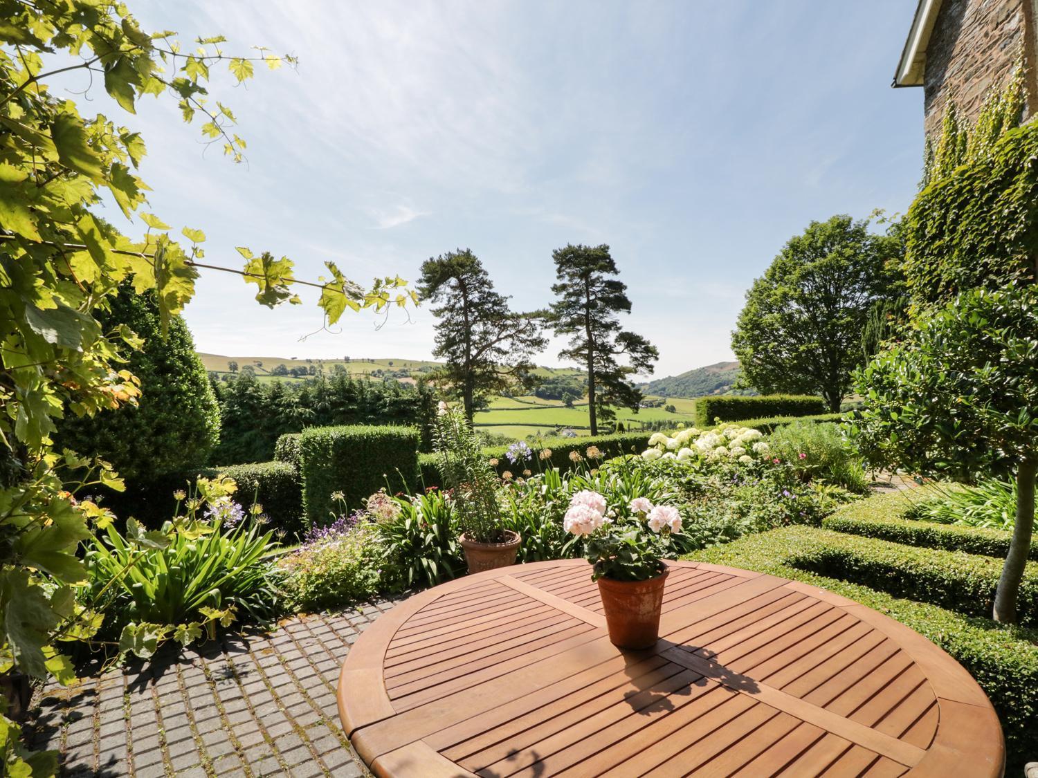 Aber Clwyd Manor Villa Derwen Exteriör bild